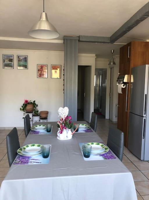Appartement Balcon, Place De Parking, Centre Ville Βαλένς Εξωτερικό φωτογραφία