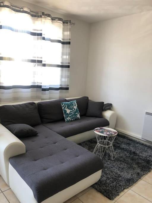 Appartement Balcon, Place De Parking, Centre Ville Βαλένς Εξωτερικό φωτογραφία
