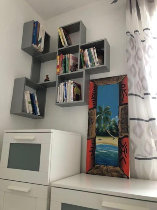Appartement Balcon, Place De Parking, Centre Ville Βαλένς Εξωτερικό φωτογραφία